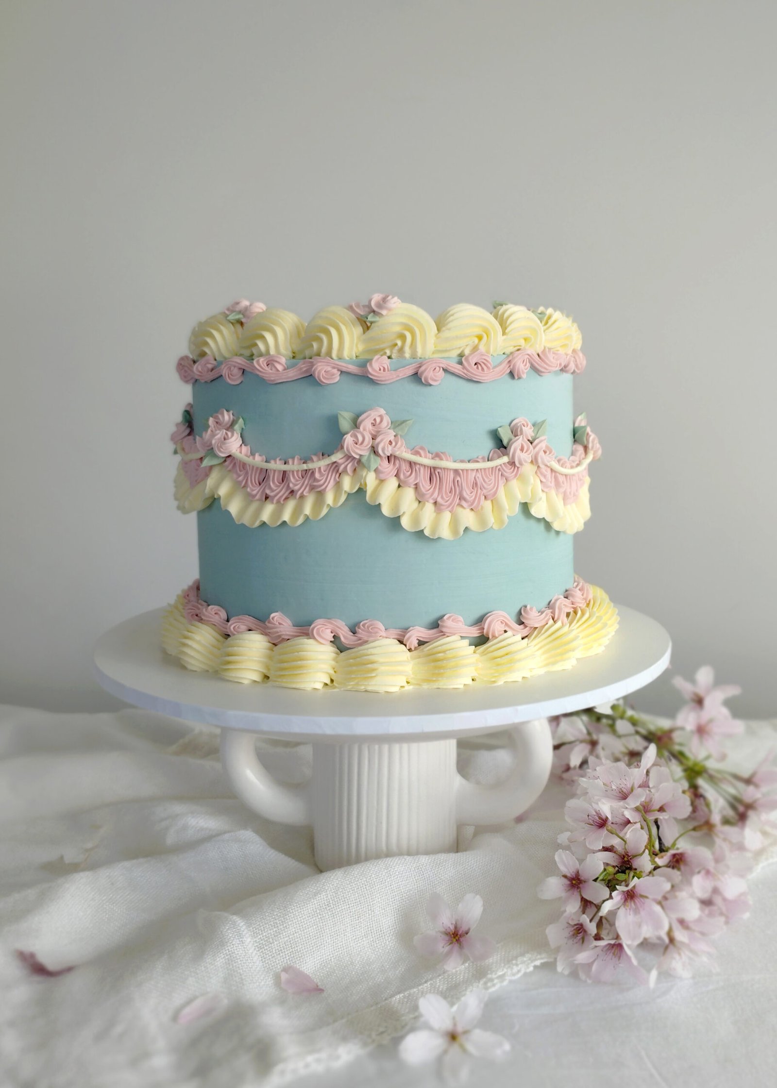 Blue Vintage Cake